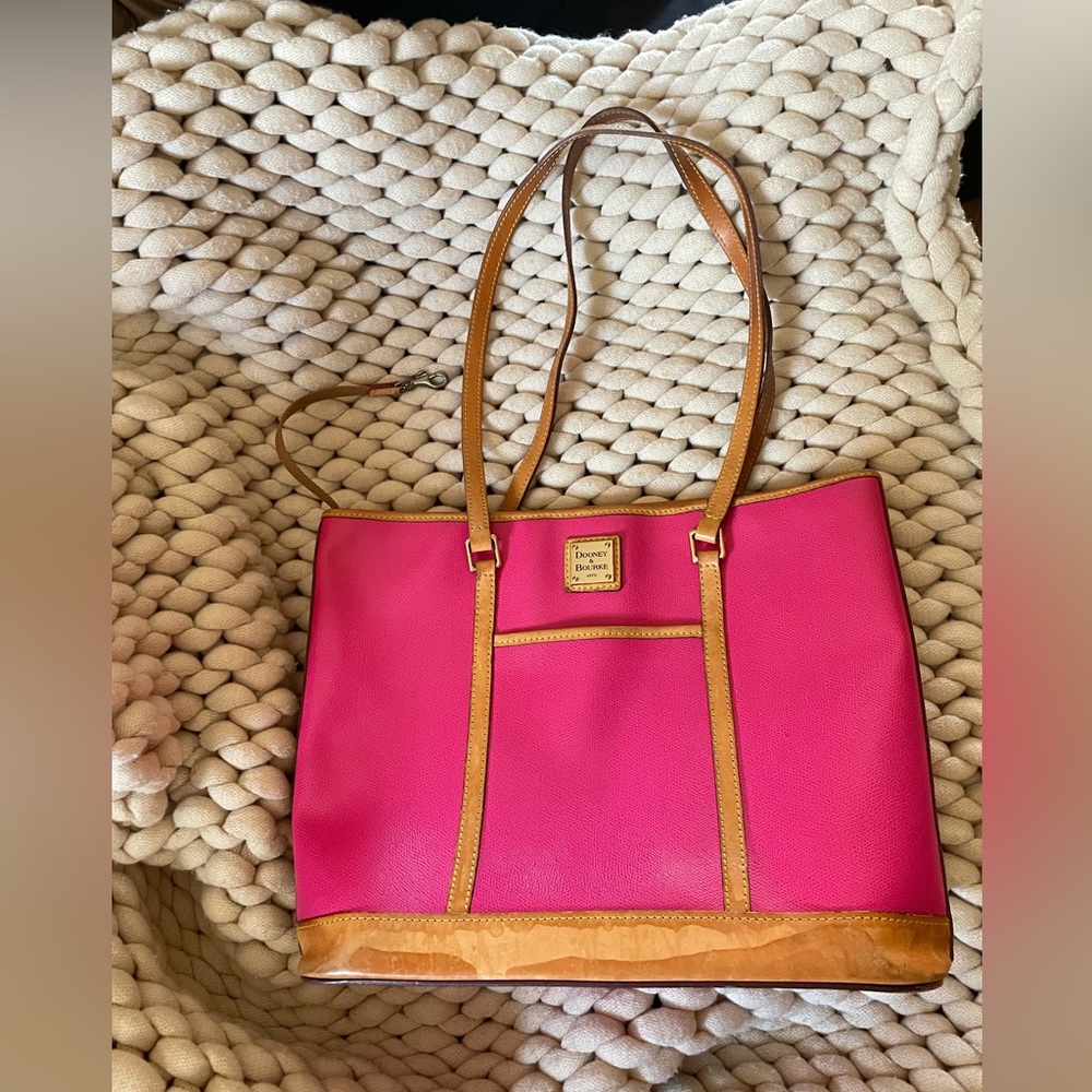 Dooney & Bourke handbag purse 👛